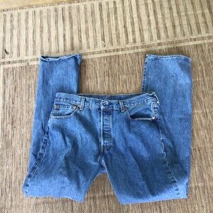 501 BUTTON FLY LEVIS STRAIGHT LEG PERFECT CONDITION SZ 34x34